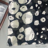 شال نخی مشکی سفید