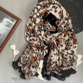 شال نخی گلدار ریز سفید