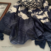 شال نخی تابستانه منگوله دار آبی سفید