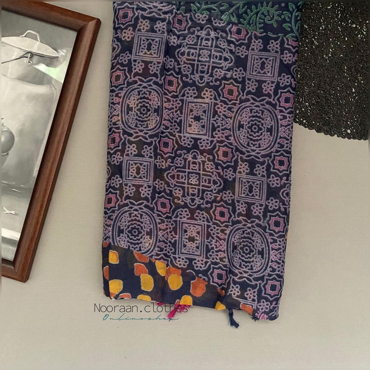 شال طرحدار میکس بنفش