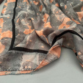 شال نخی منگوله دار صورتی طوسی