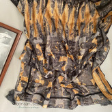 شال نخی طرحدار منگوله دار قهوه ای طوسی