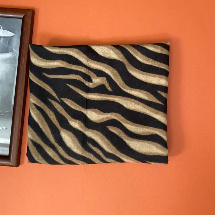 شال پاییزه موهر کرم قهوه ای پلنگی