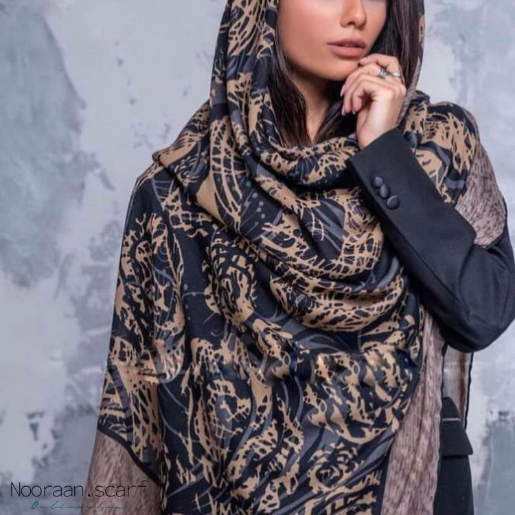 روسری کرپ نخ کرم قهوه ای