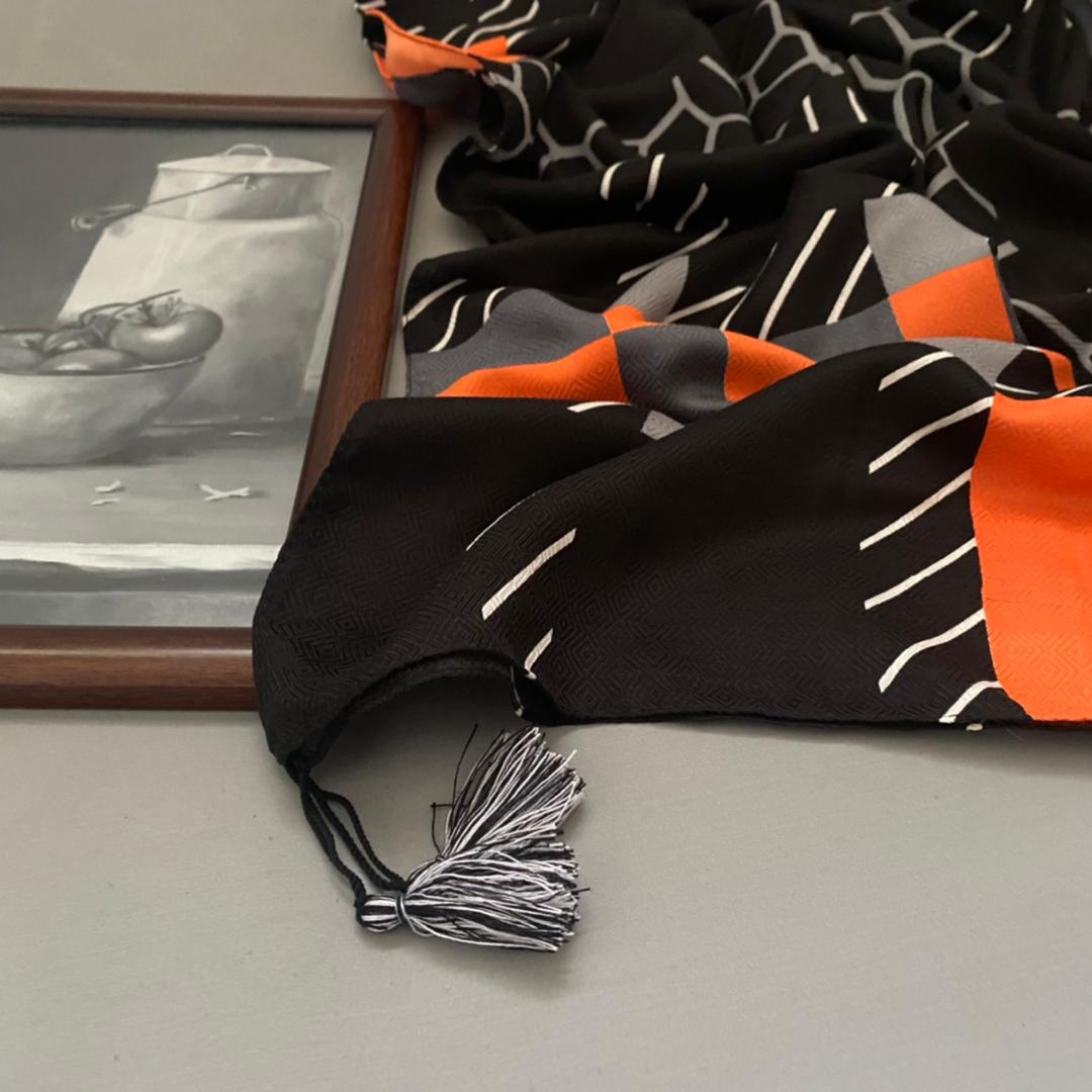 شال نخی پاییزه مشکی نارنجی 105801