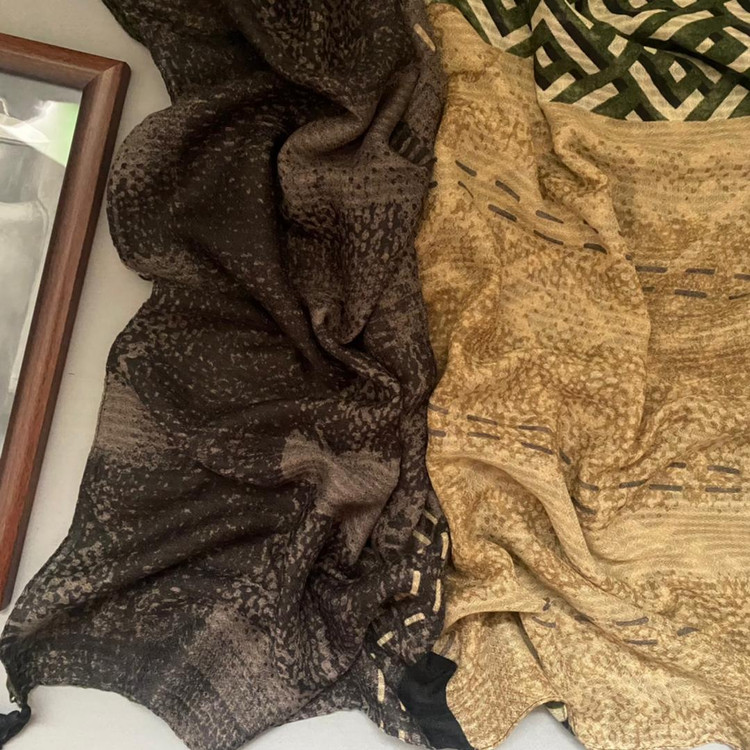 شال نخی پاییزه طرحدار خاکی سبز105804