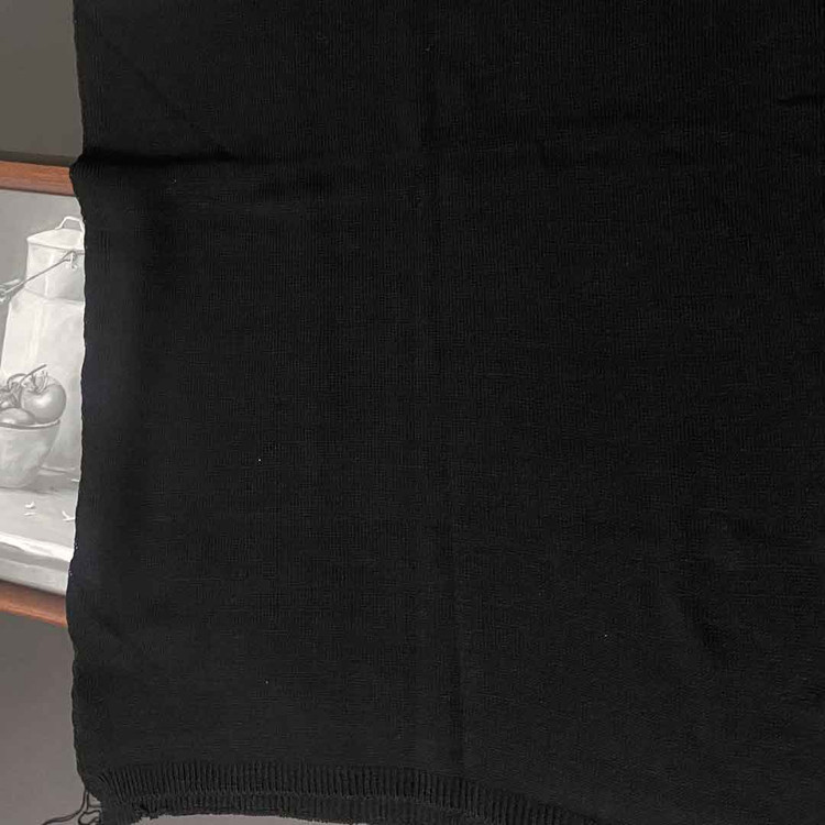 شال پاییزه بافت ساده مشکی 104602