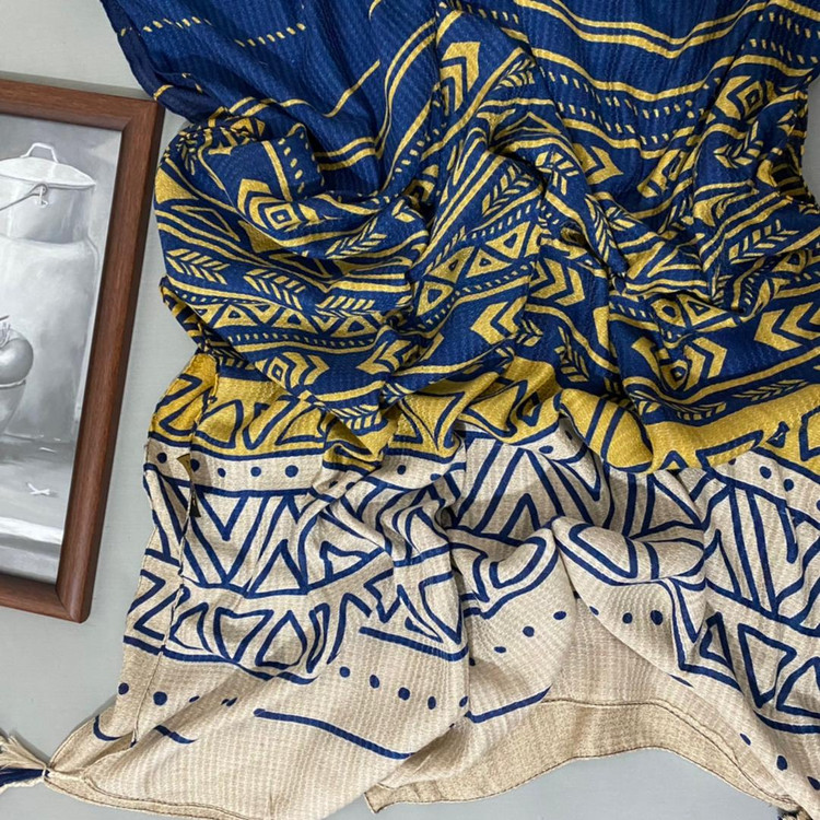 شال نخی پاییزه منگوله دار آبی 106004