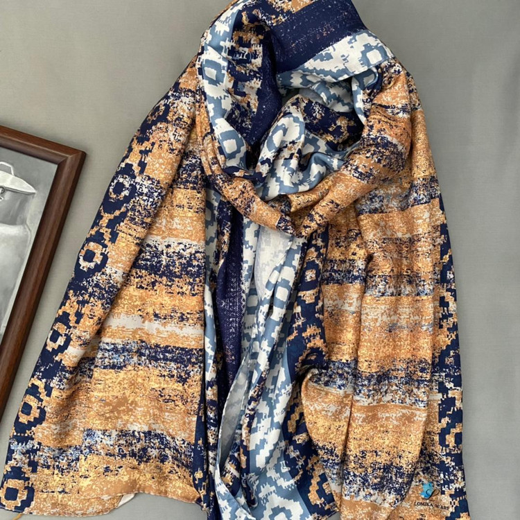 شال نخی منگوله دار خردلی  106706