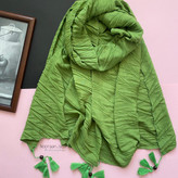 شال پلیسه ساده سبز 107207