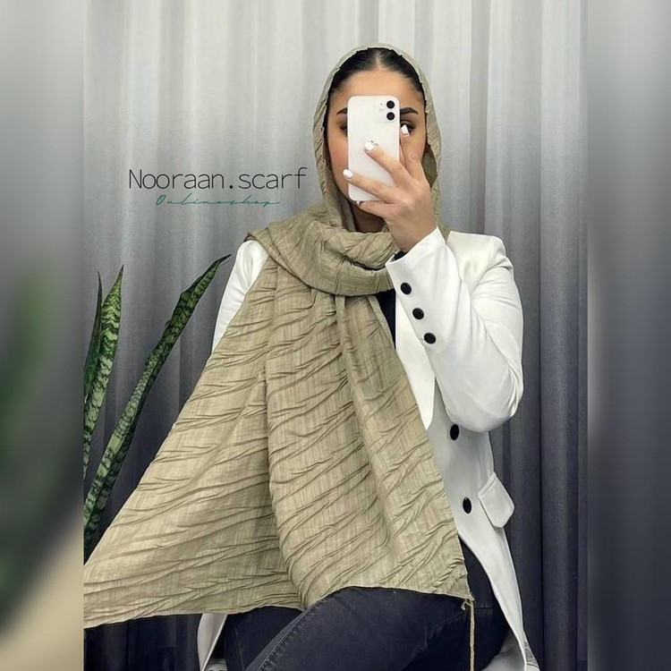 شال بهاره خاکی ساده پلیسه 107214