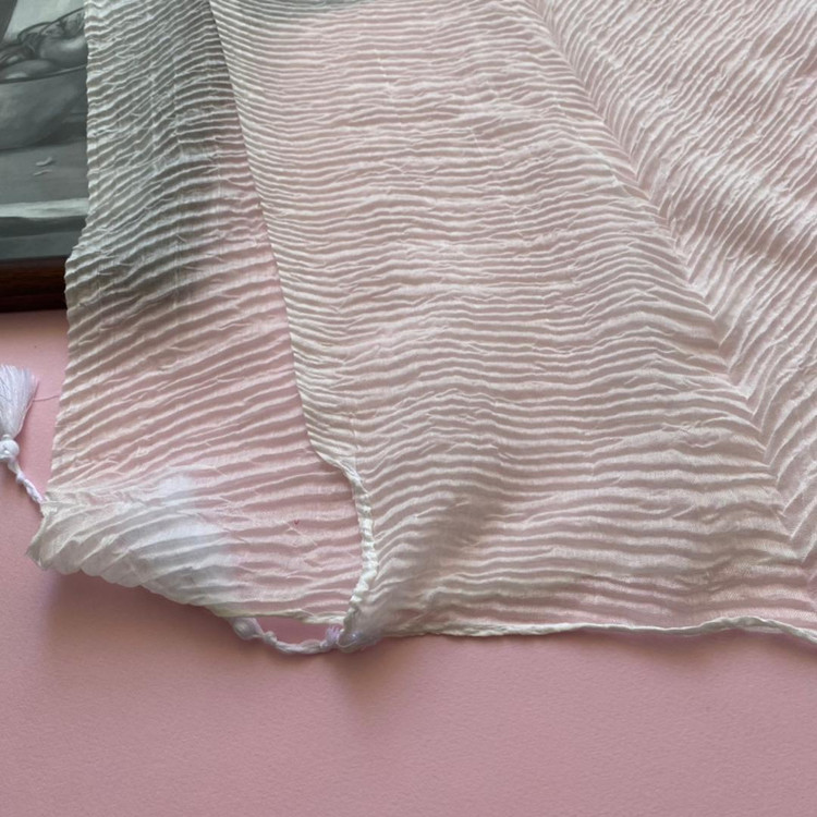 شال ساده پلیسه نخی سفید