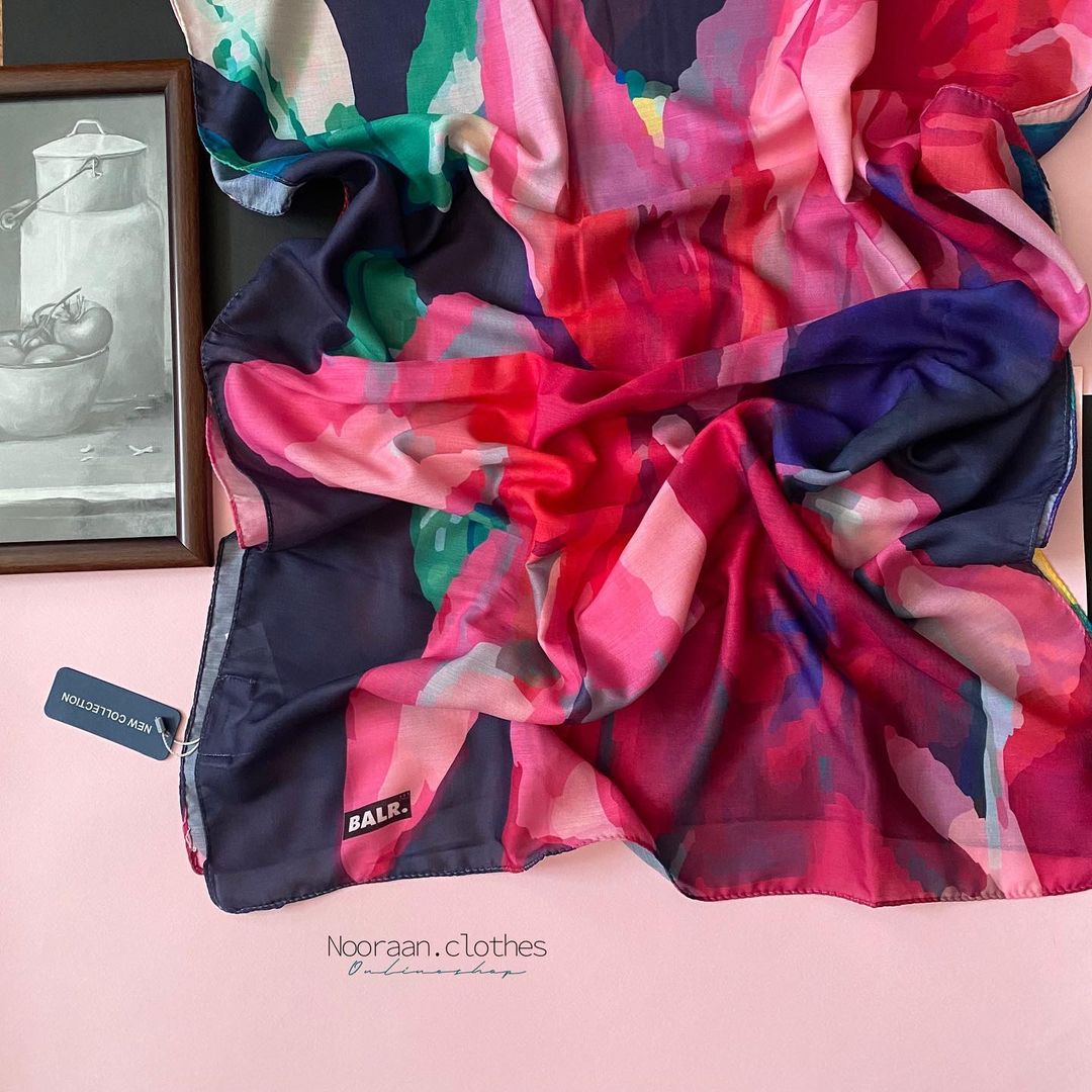 شال صورتی، سورمه ای - نخی بهاره