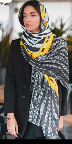 شال مشکی زرد نخی