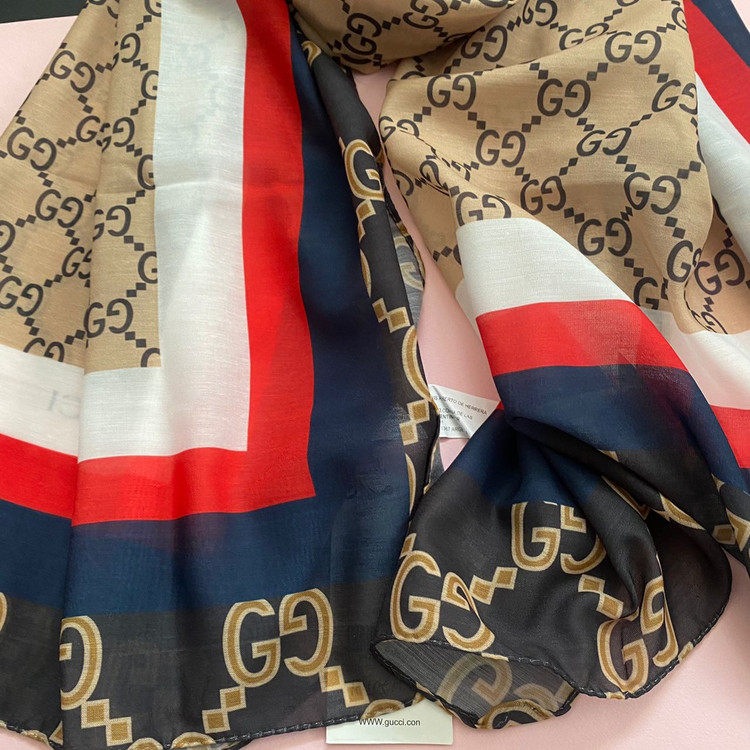 شال نخی کرم با حاشیه قرمز و سورمه ای