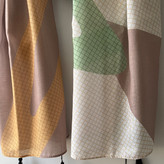 شال نخی طرحدار کرم شکلاتی