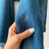 شال ساده پلیسه نخی آبی نفتی