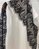 شومیز ساتن سفید خرجکار گیپور مشکی